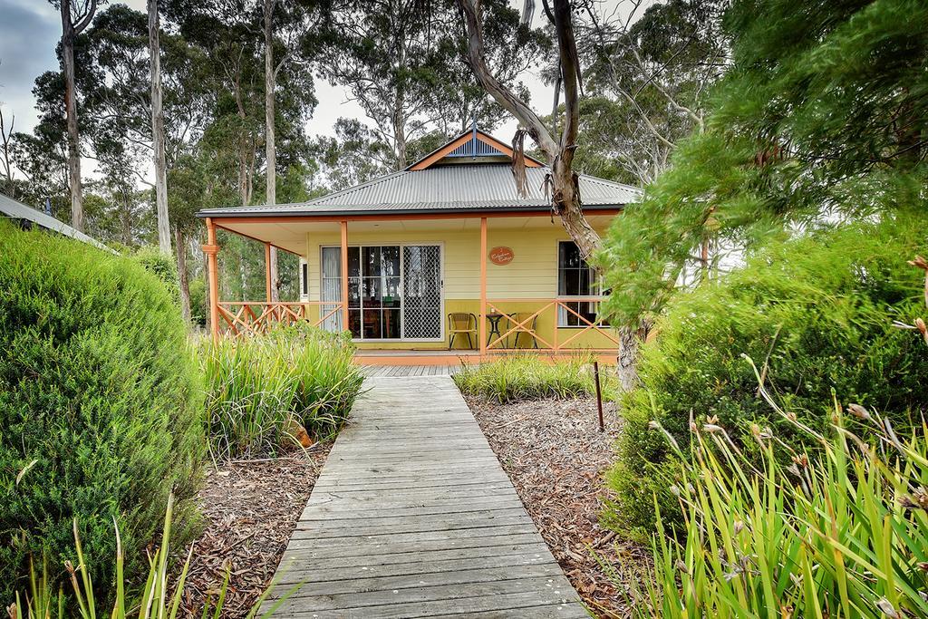 Waverley House Cottages Lakes Entrance Eksteriør bilde